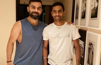 Abhimanyu Easwaran with virat kohli